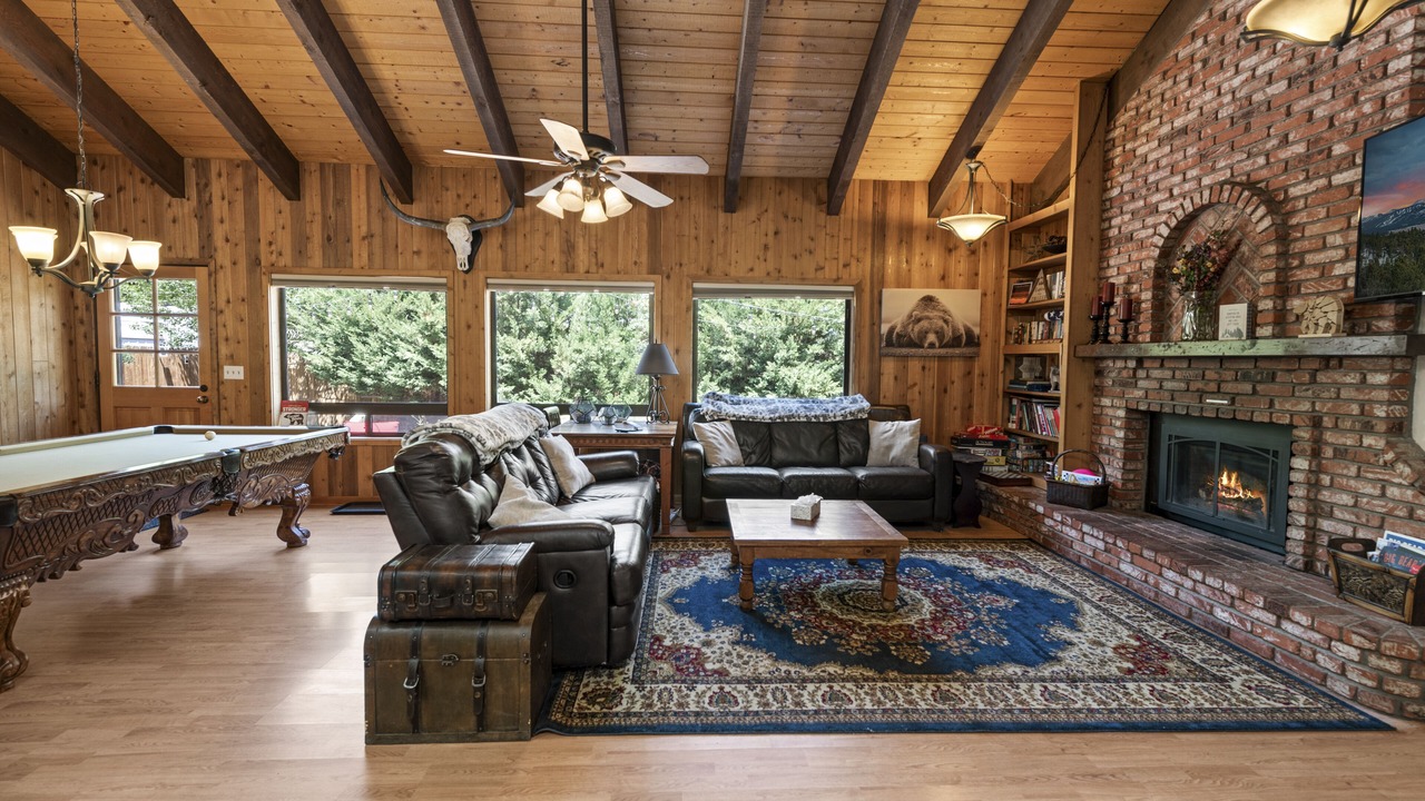 Photo of Livingroom in Big Bear City
