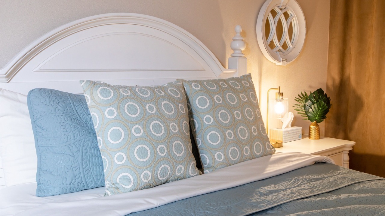 Photo of Bedroom in Rockaway Beach
