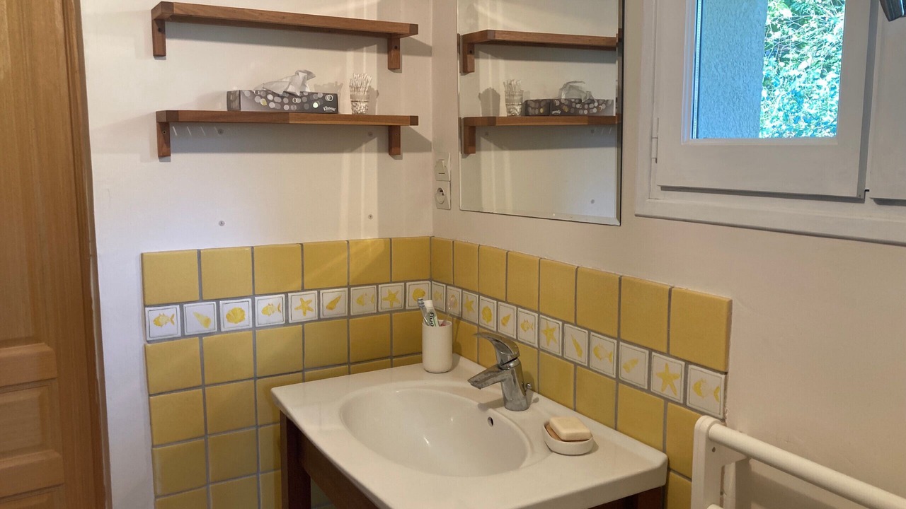 Photo of Bathroom in Varengeville-sur-Mer