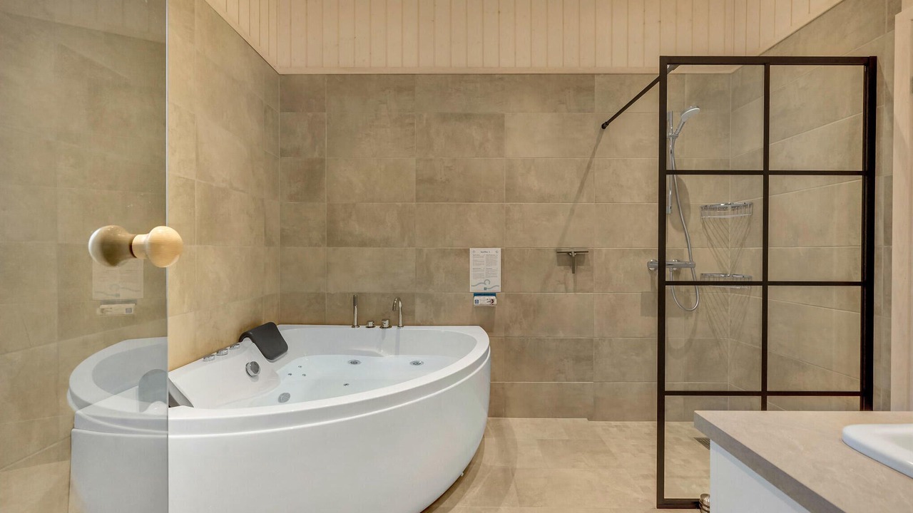 Photo of Bathroom in Henne