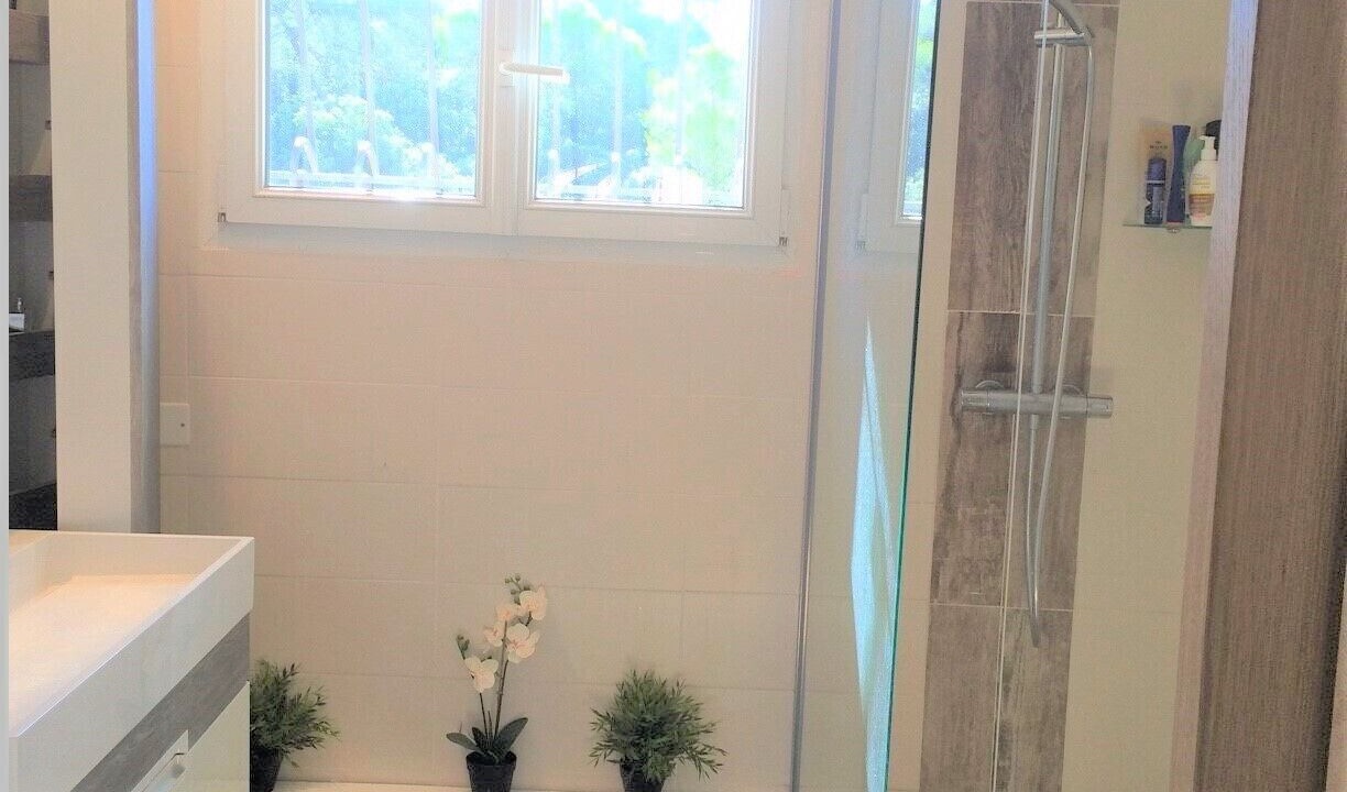Photo of Bathroom in Castelnau-le-Lez
