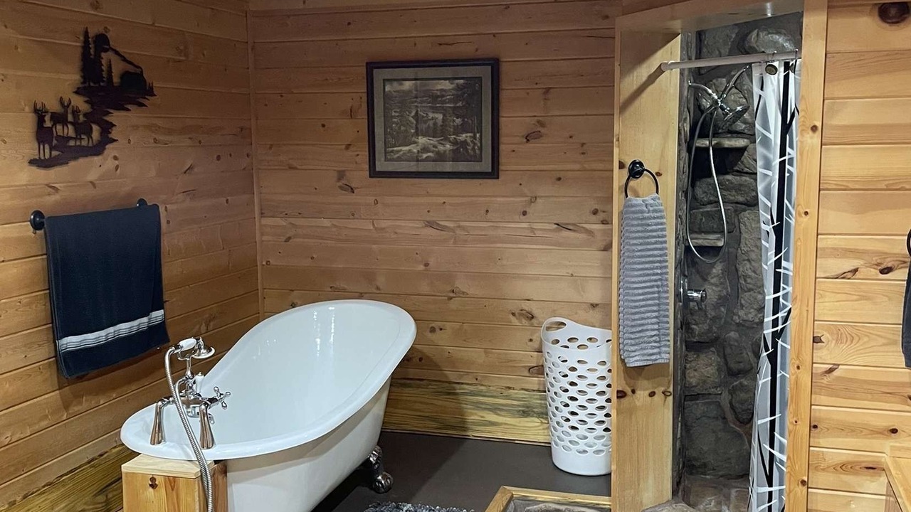 Photo of Bathroom in Smithville