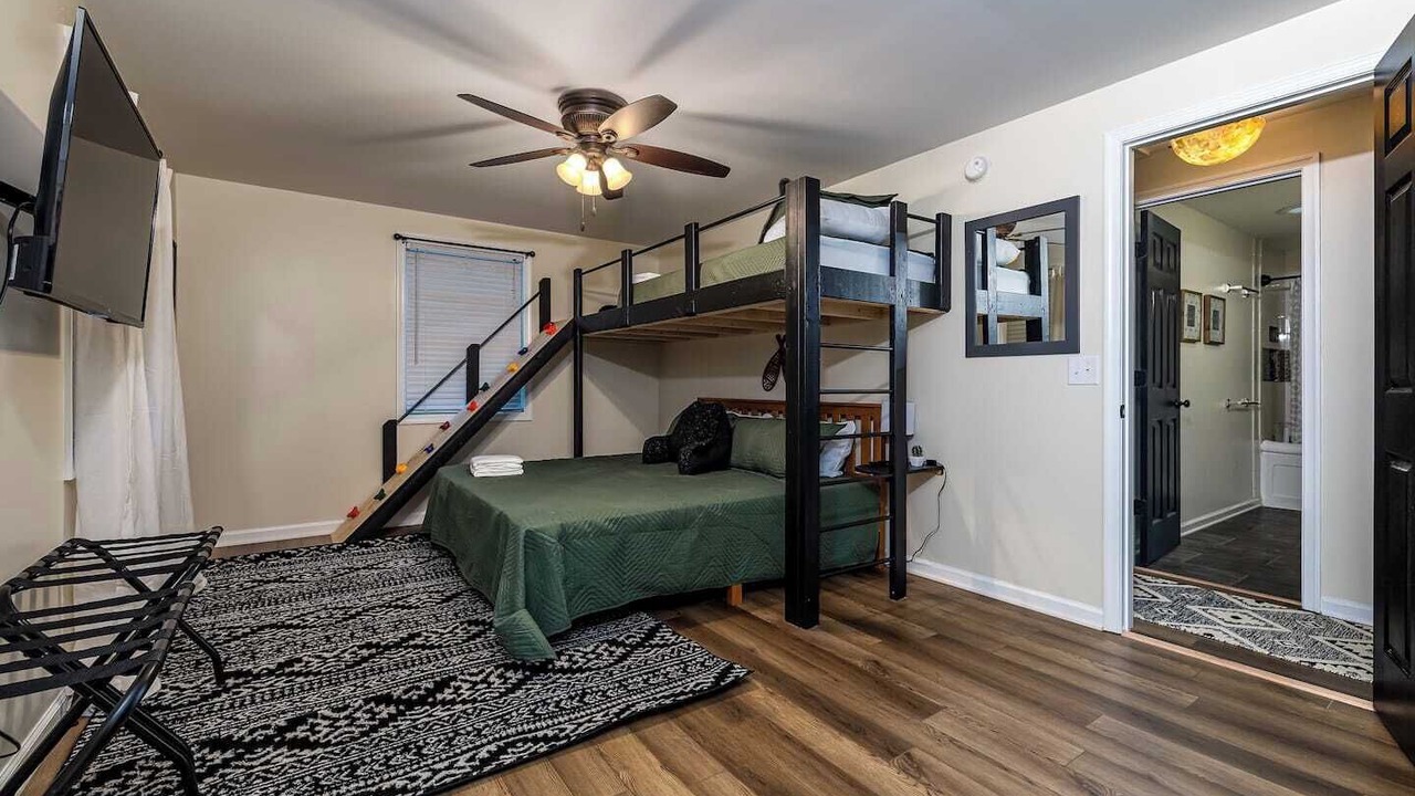 Photo of Bedroom in McGaheysville