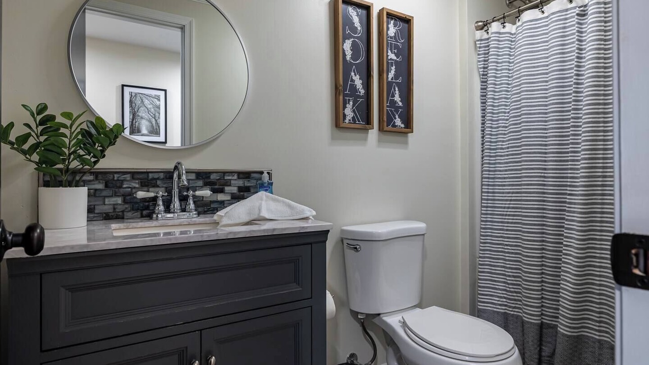 Photo of Bathroom in McGaheysville