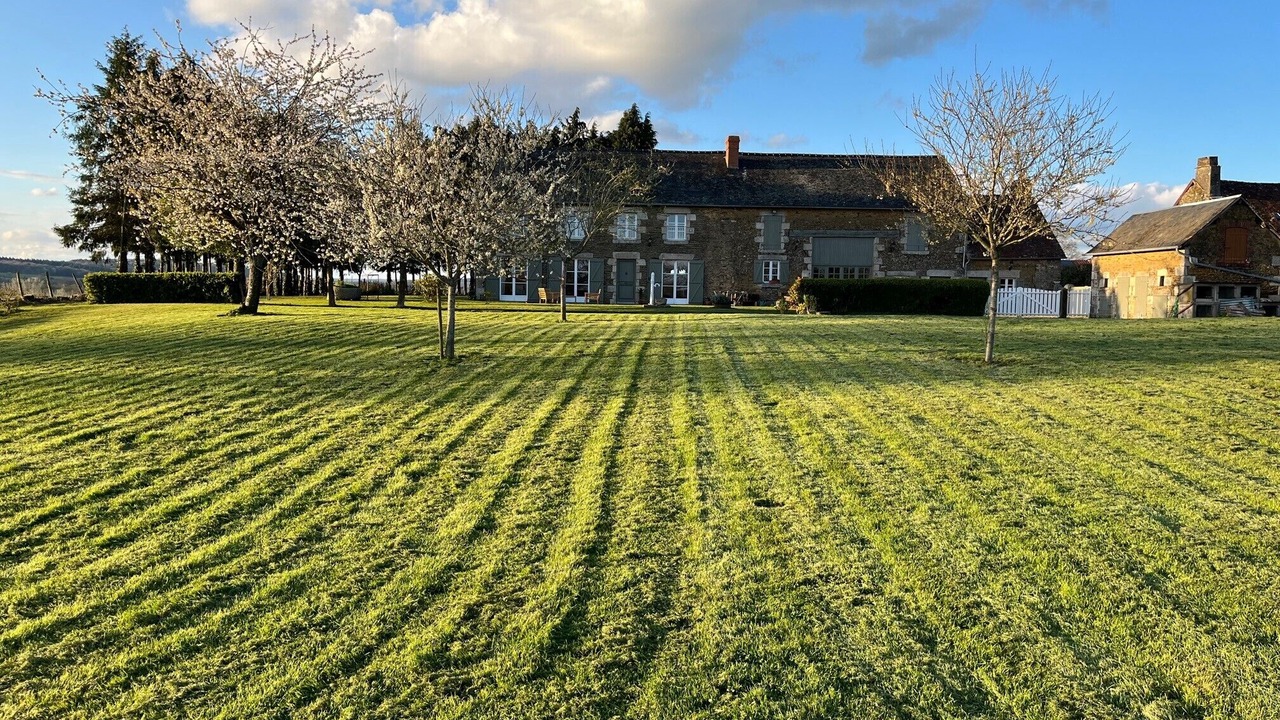 Photo of Outdoor in Saint-Denis-sur-Sarthon