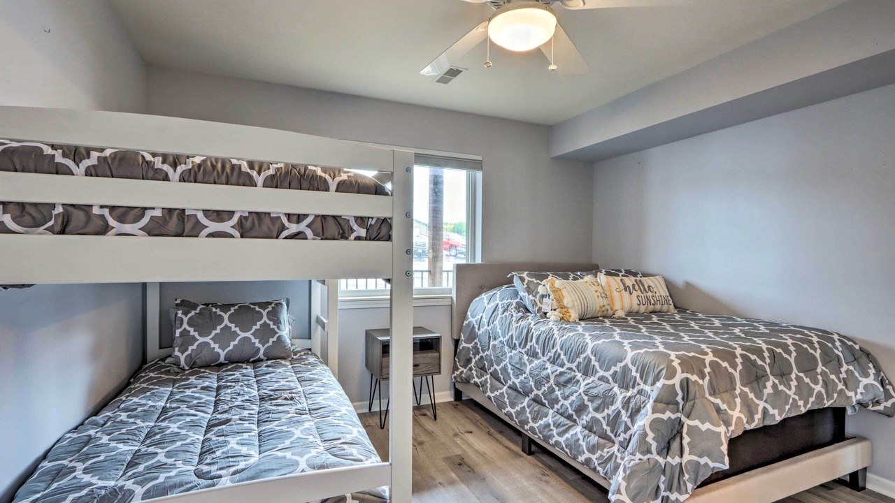 Photo of Bedroom in Camdenton