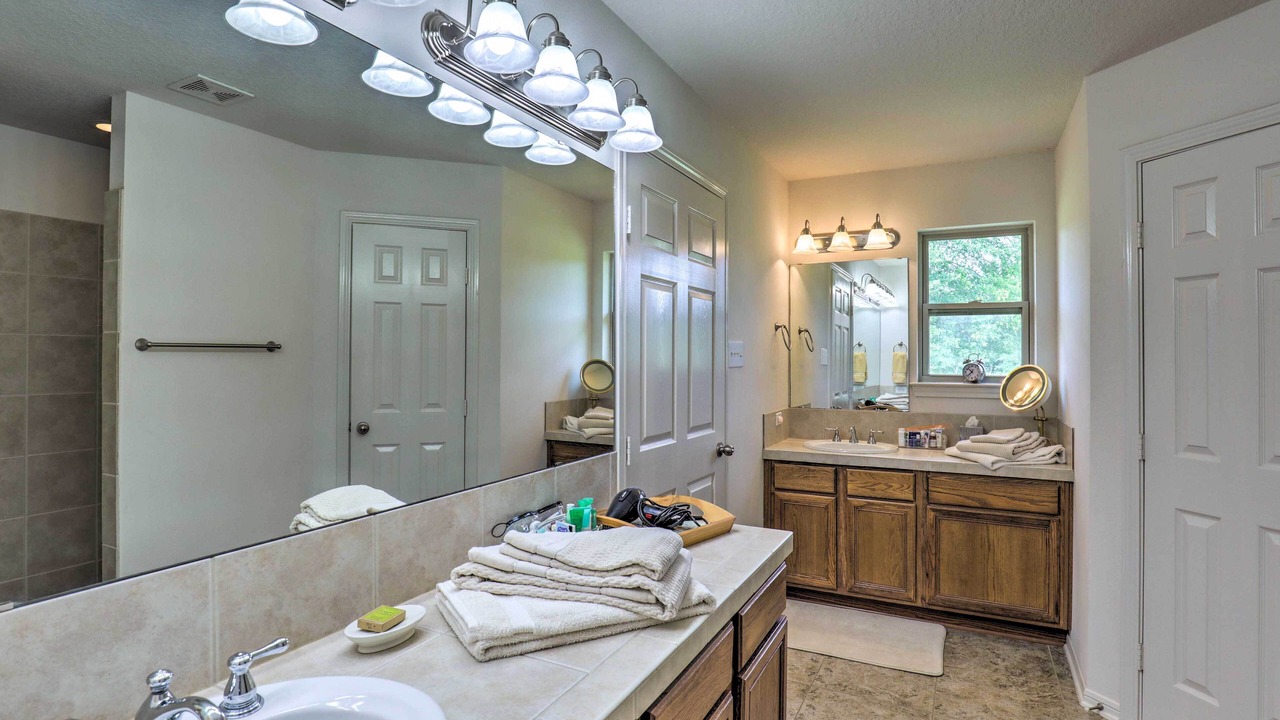 Photo of Bathroom in Cameron