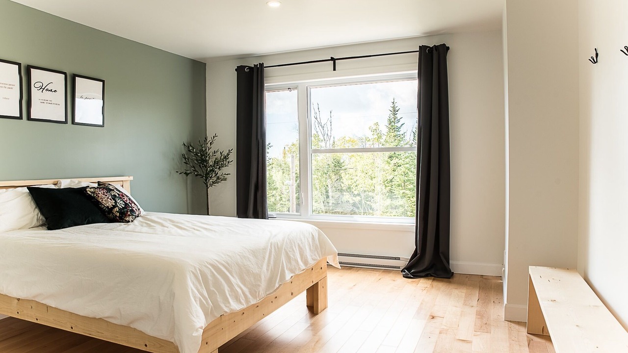 Photo of Bedroom in Petite-Riviere-Saint-Francois