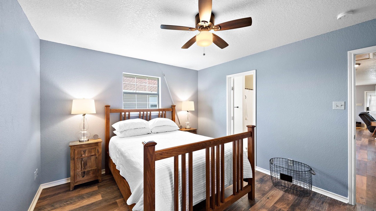 Photo of Bedroom in Surfside Beach