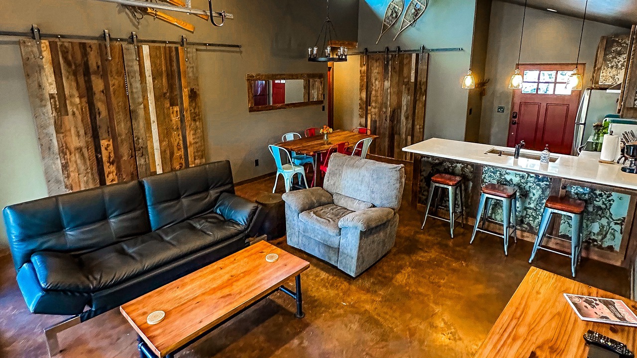 Photo of Livingroom in Southern Crossing