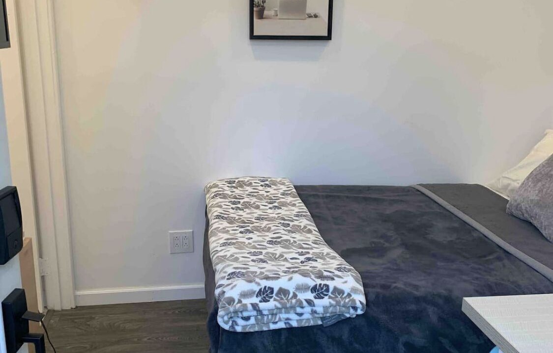 Photo of Bedroom in Pittsburg