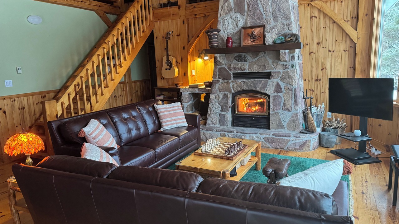 Photo of Livingroom in Iron Bridge