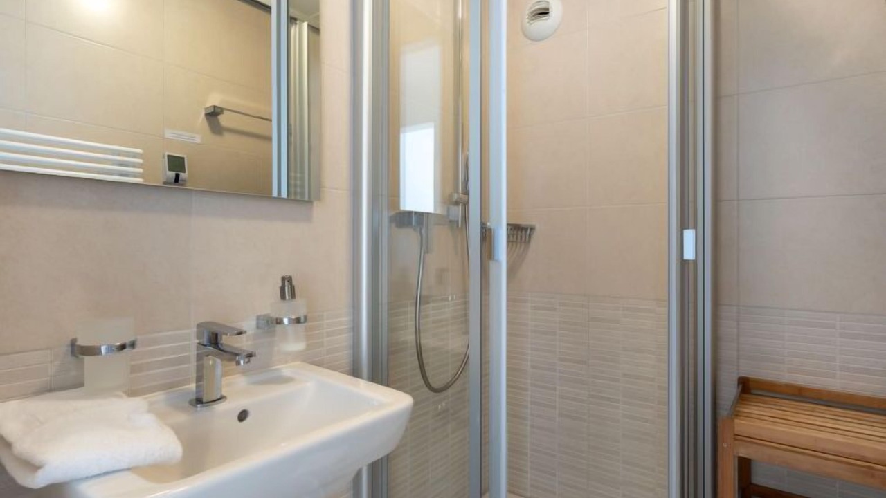 Photo of Bathroom in Montreux City Centre