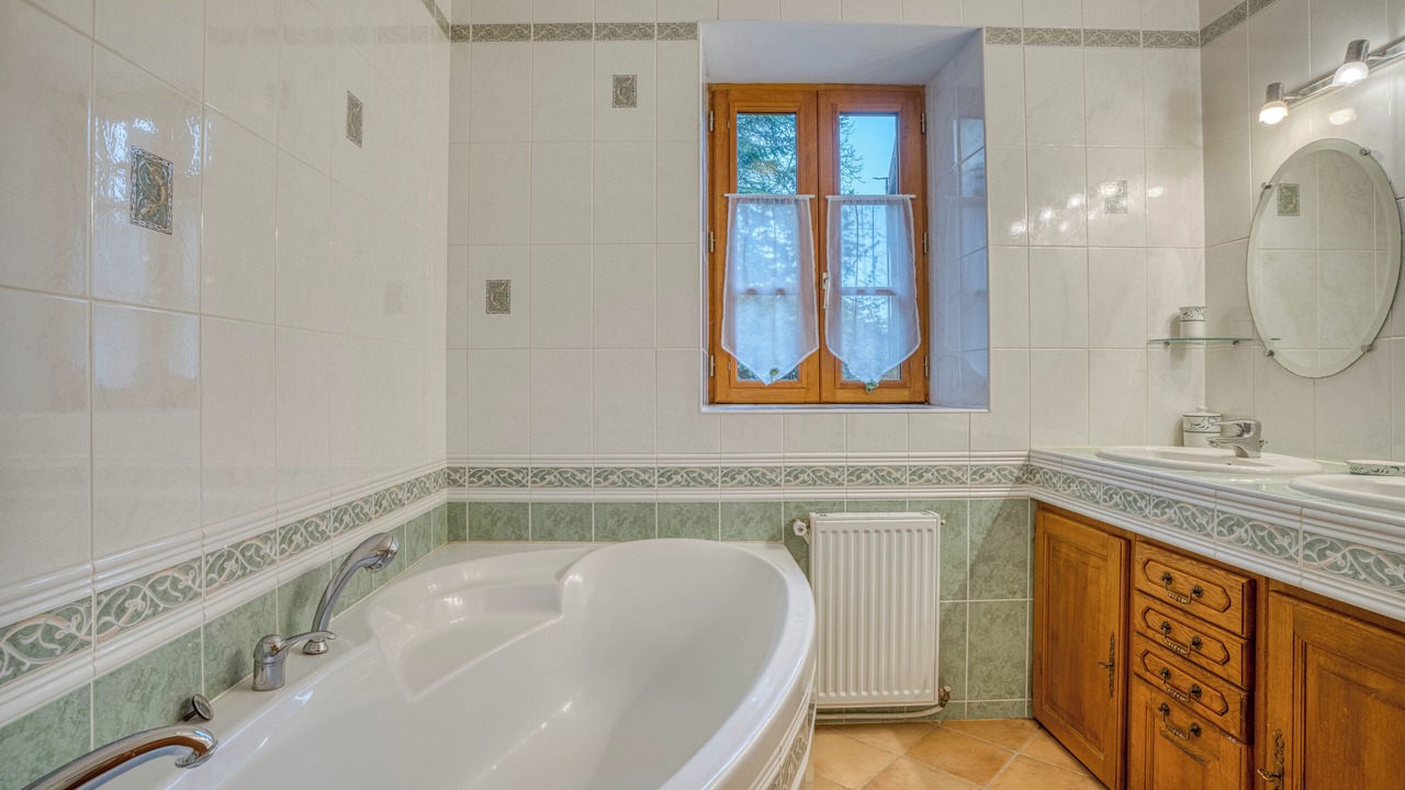 Photo of Bathroom in Rampieux
