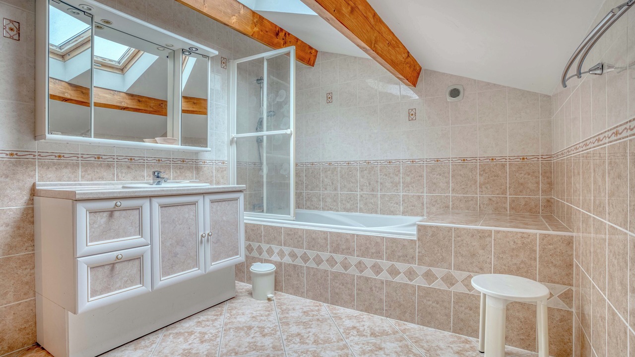 Photo of Bathroom in Rampieux