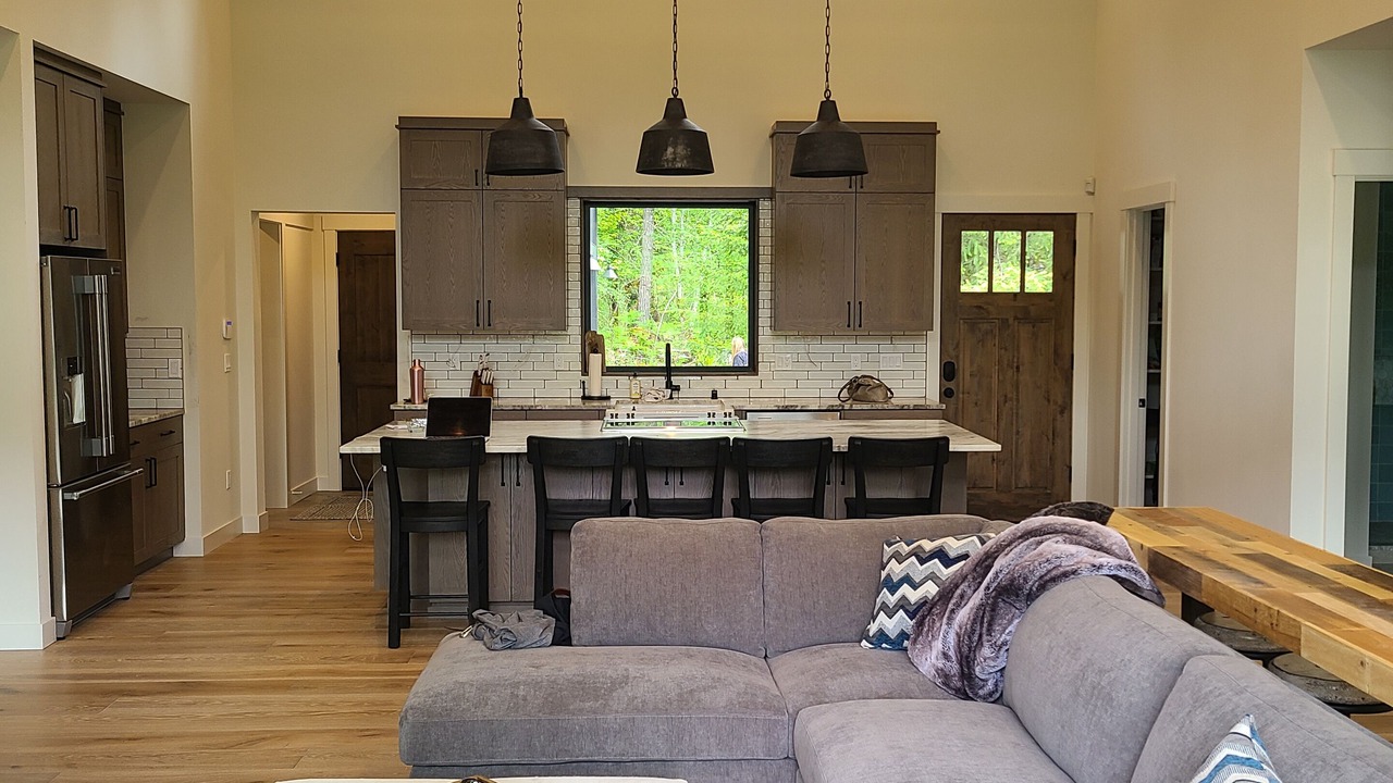 Photo of Livingroom in Packwood