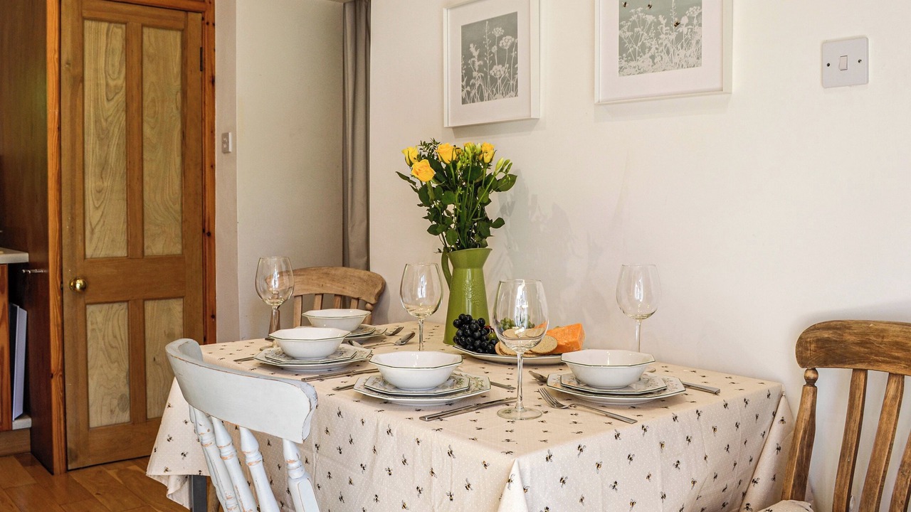 Photo of Others in Annan