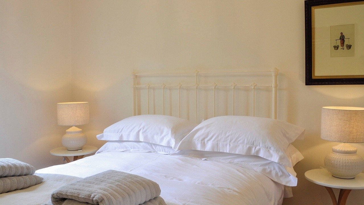 Photo of Others in Annan