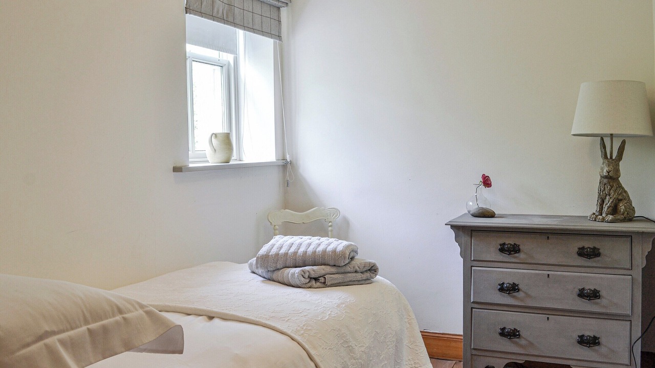 Photo of Others in Annan