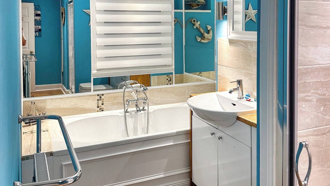 Photo of Bathroom in Glenelg