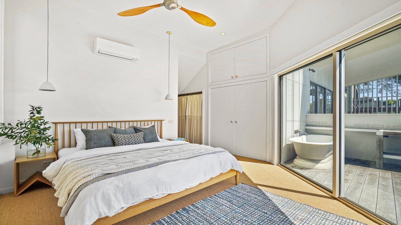 Photo of Bedroom in Macmasters Beach