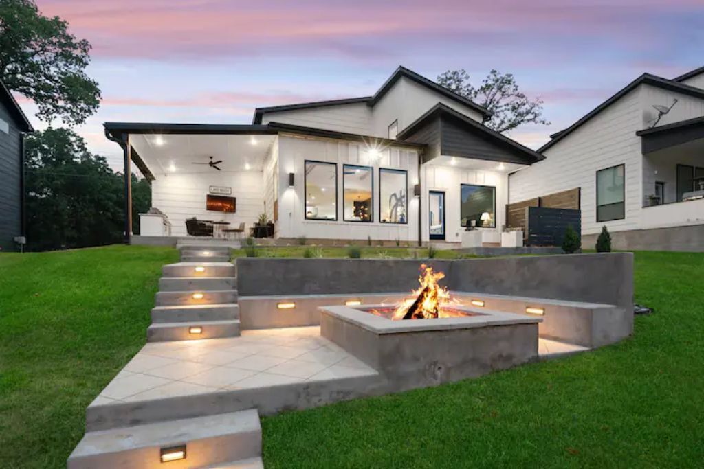 Photo of Outdoor in Carolyn Estates