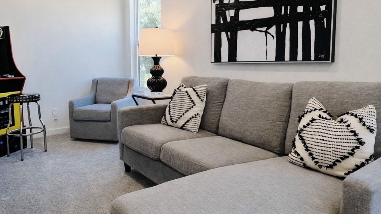 Photo of Livingroom in Carolyn Estates