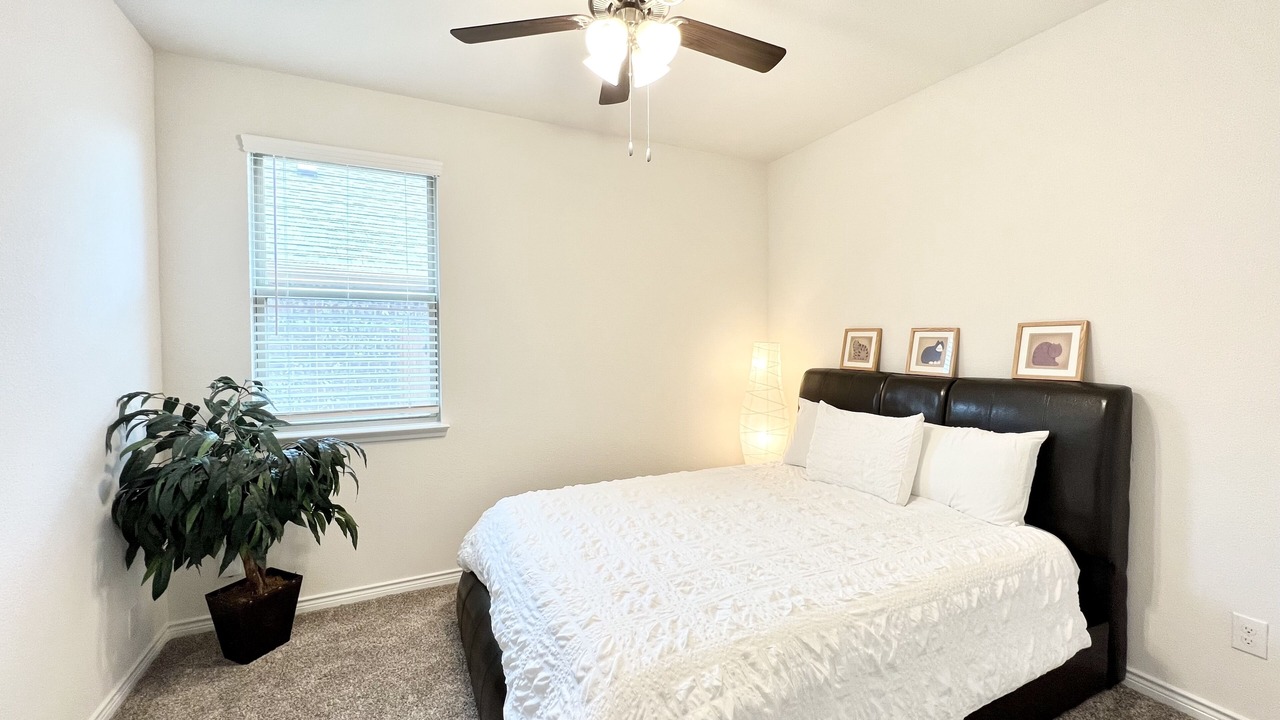 Photo of Bedroom in Forney