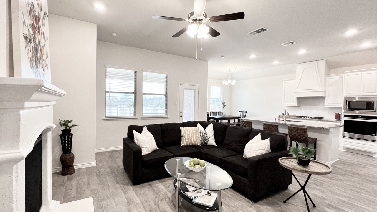 Photo of Livingroom in Forney