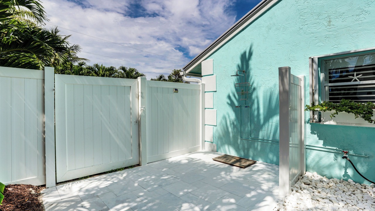 Photo of Outdoor in Juno Beach