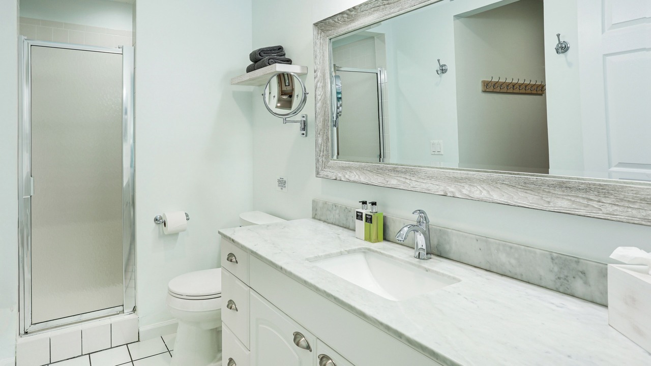 Photo of Bathroom in Juno Beach
