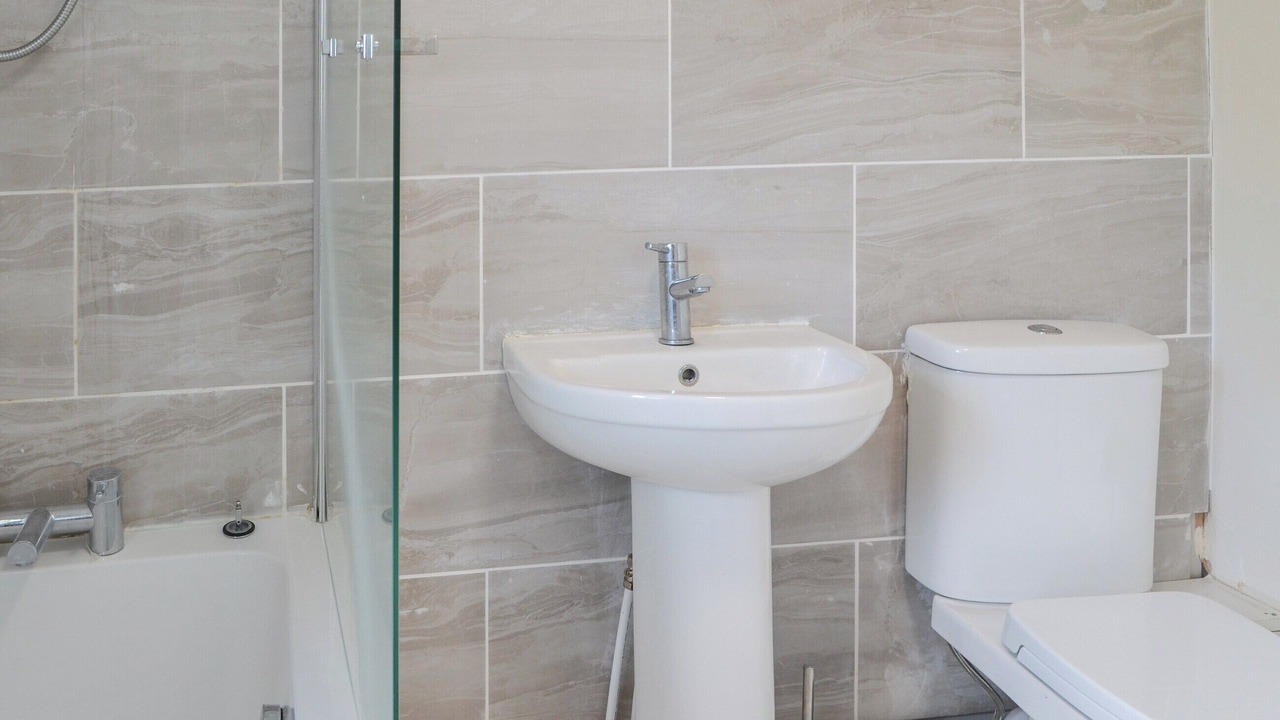 Photo of Bathroom in Reighton