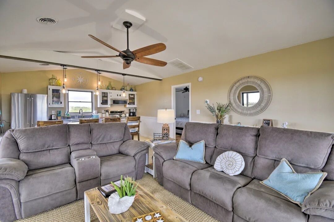 Photo of Livingroom in Corolla