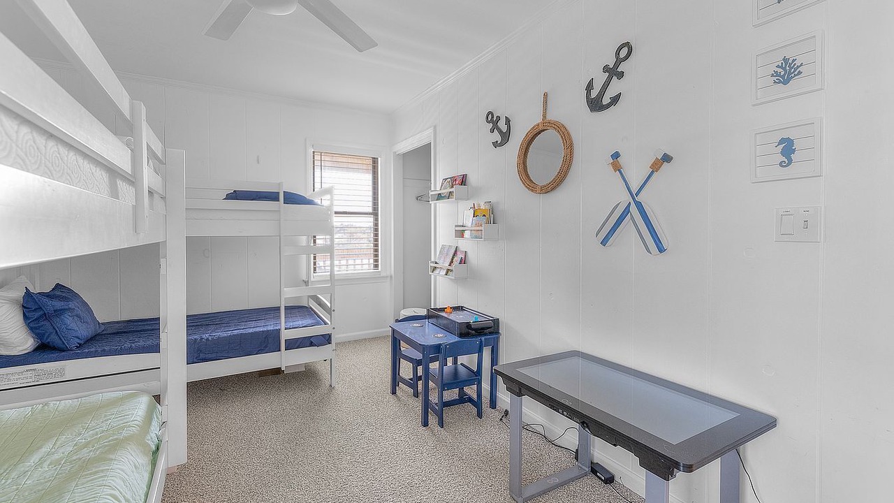 Photo of Bedroom in Corolla