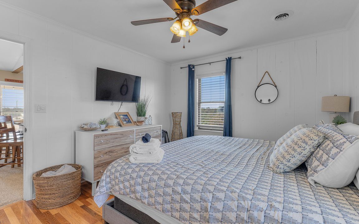 Photo of Bedroom in Corolla