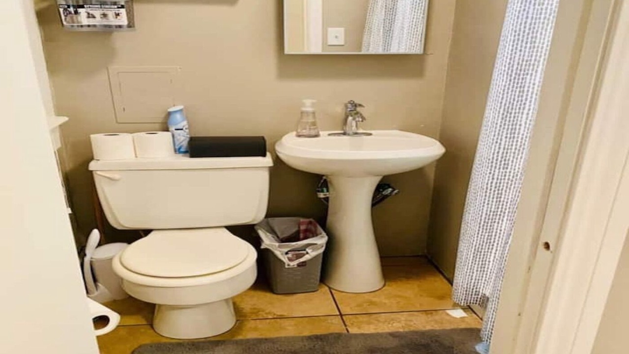 Photo of Bathroom in Cherry Street