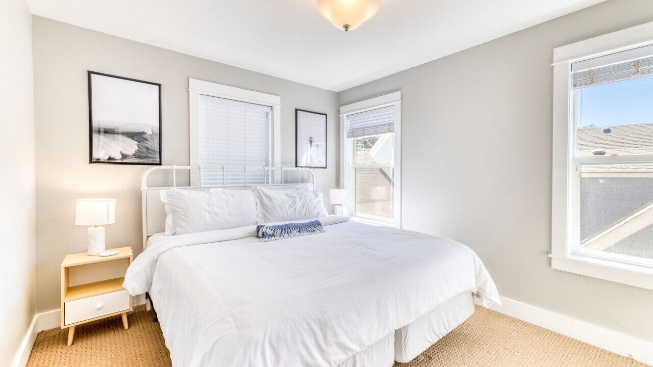 Photo of Bedroom in Nelscott