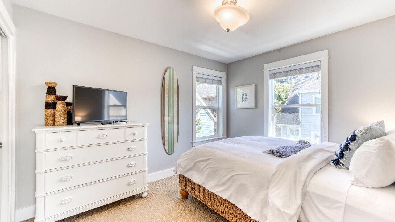 Photo of Bedroom in Nelscott