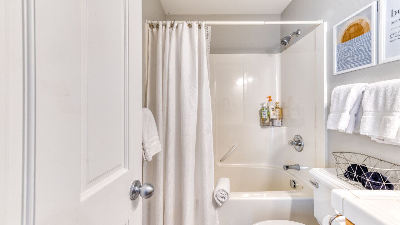 Photo of Bathroom in Nelscott