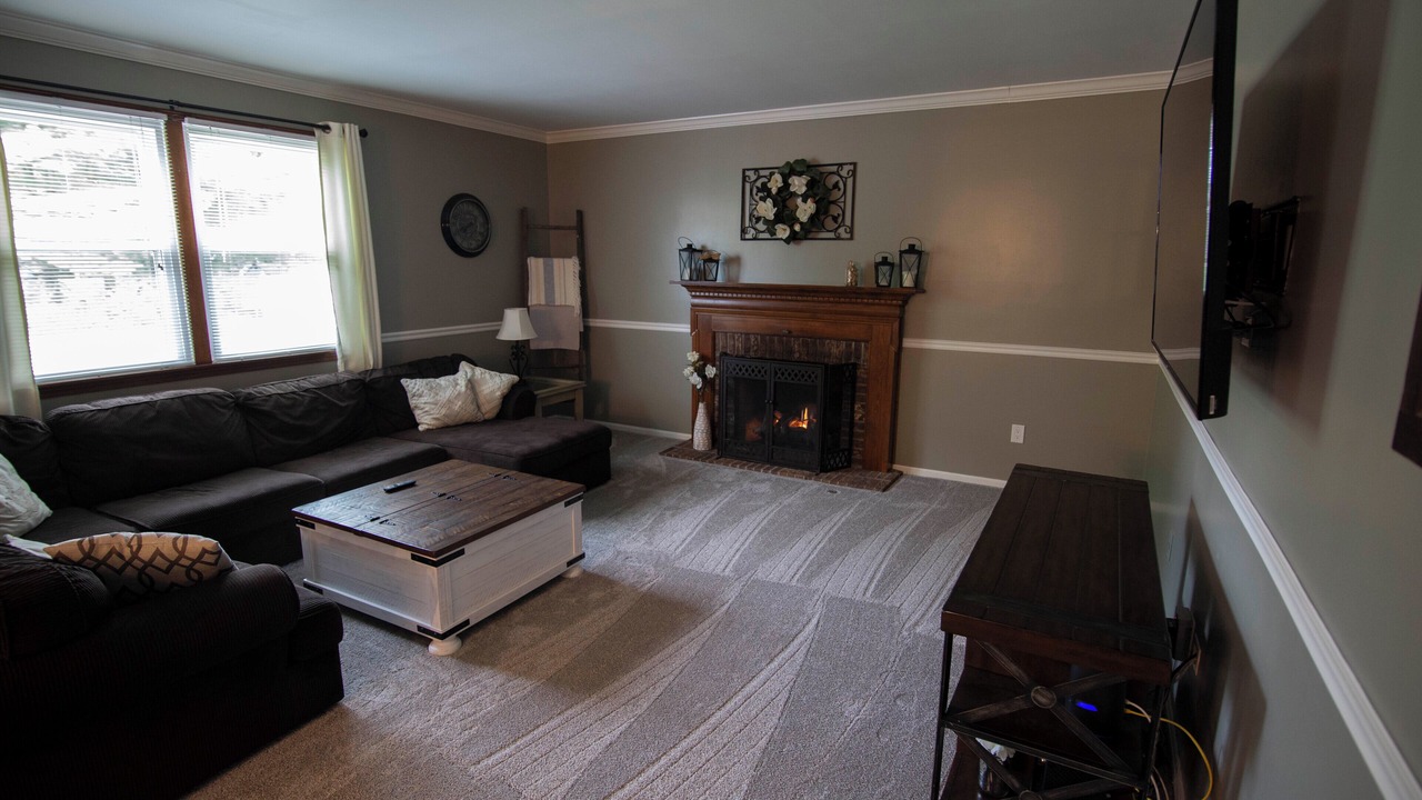 Photo of Livingroom in Howland Corners