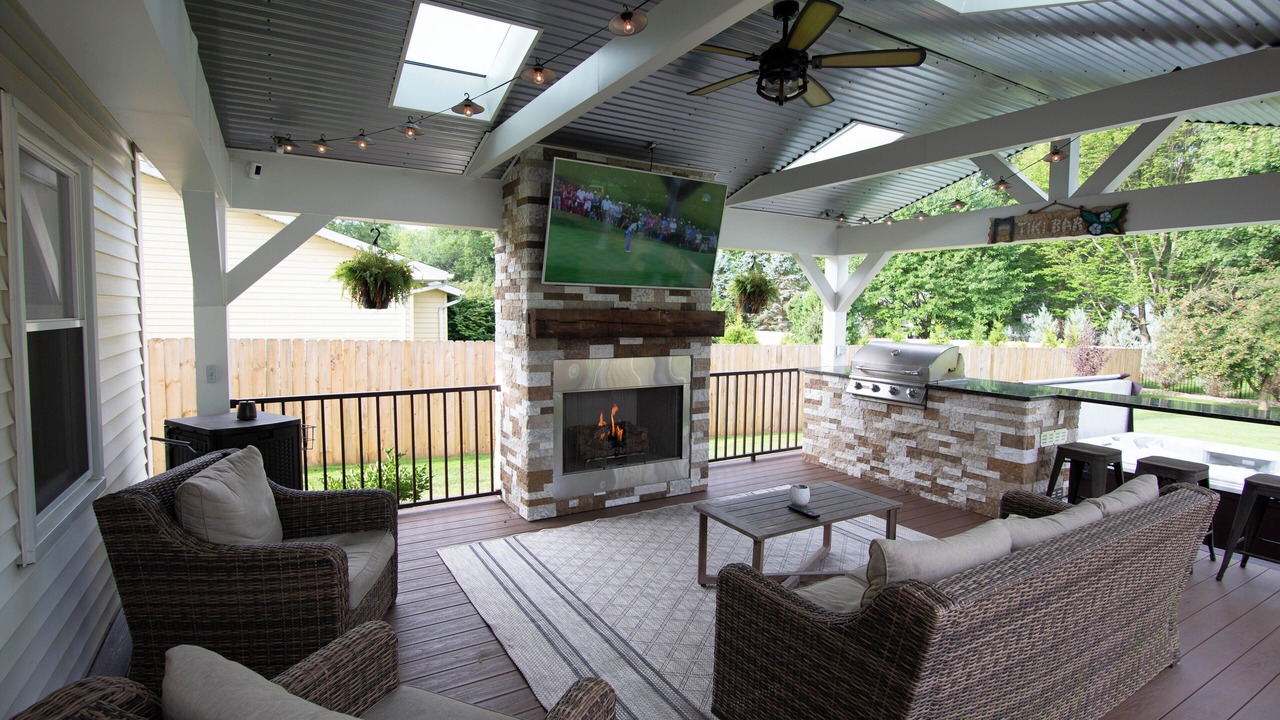 Photo of Patio Balcony in Howland Corners