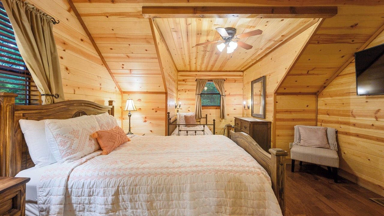 Photo of Bedroom in Broken Bow