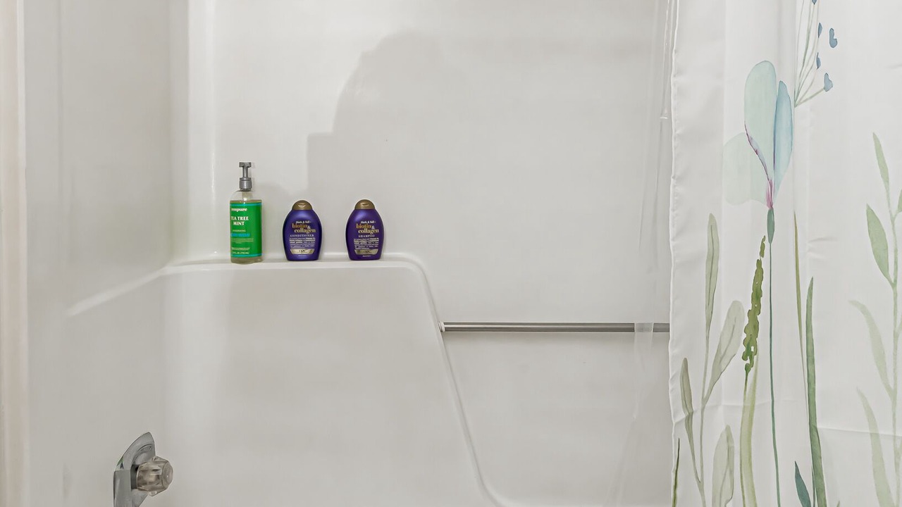 Photo of Bathroom in Highlands - Perkins