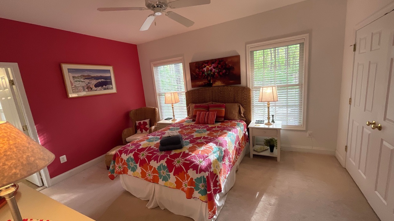 Photo of Bedroom in Lakeside Woods