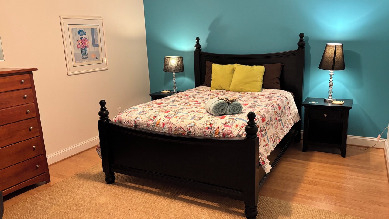 Photo of Bedroom in Lakeside Woods