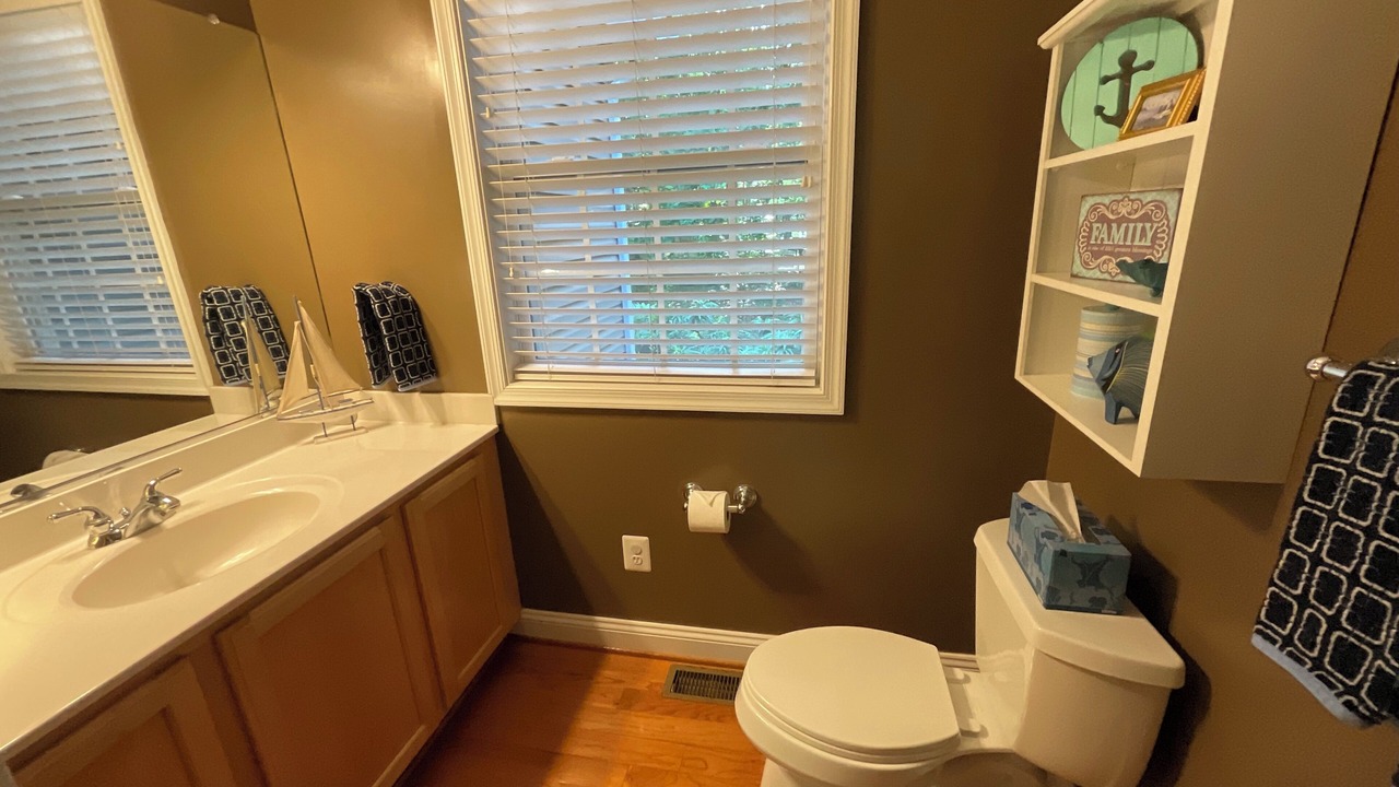 Photo of Bathroom in Lakeside Woods