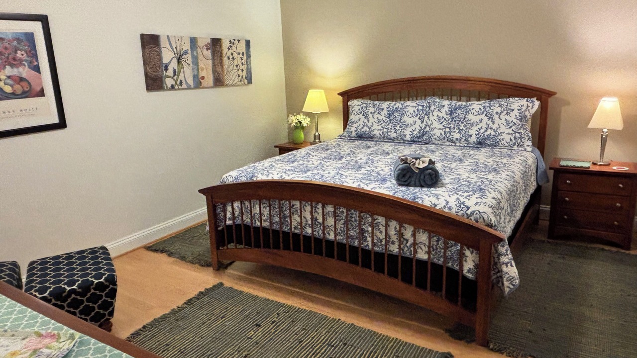 Photo of Bedroom in Lakeside Woods