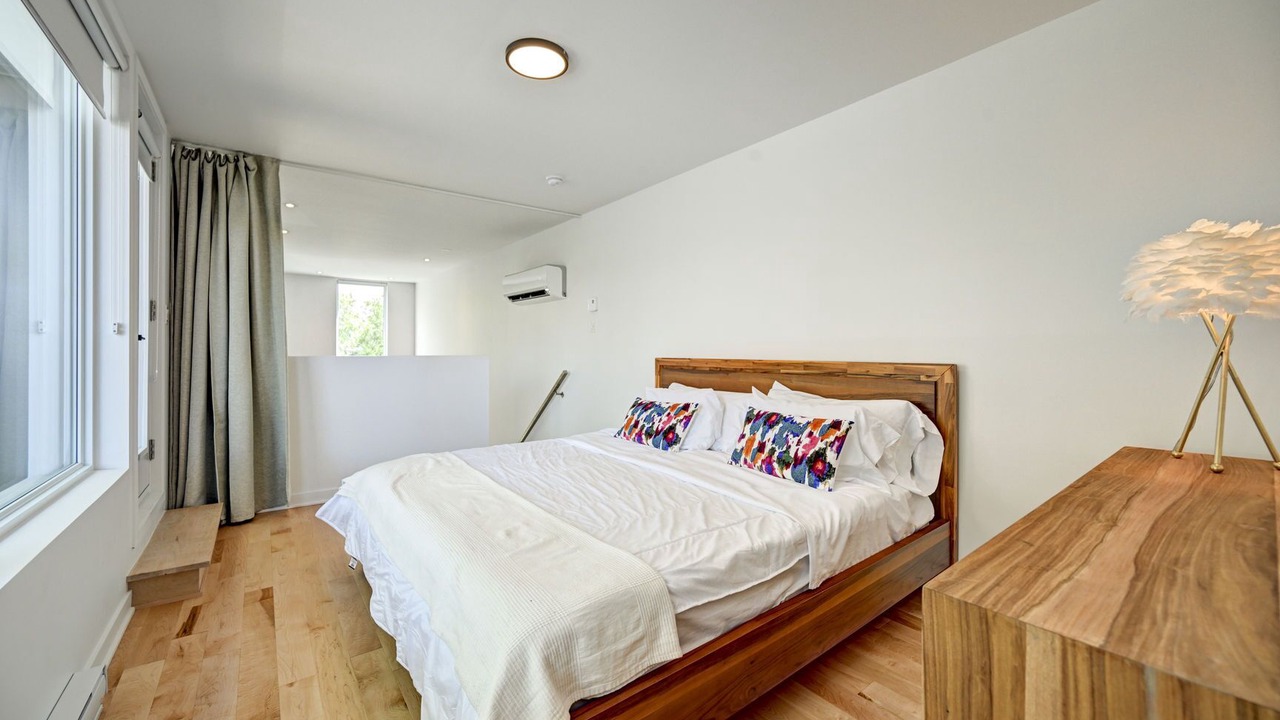 Photo of Bedroom in Pointe-Saint-Charles
