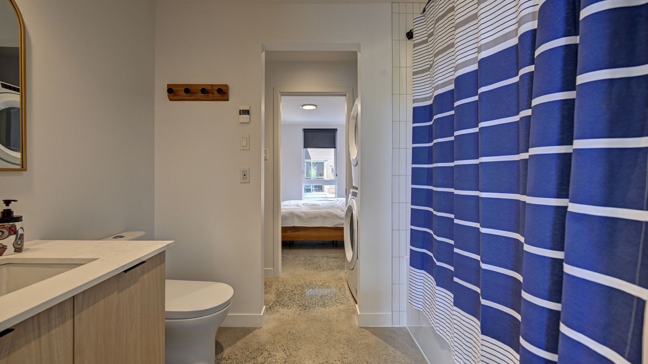 Photo of Bathroom in Pointe-Saint-Charles