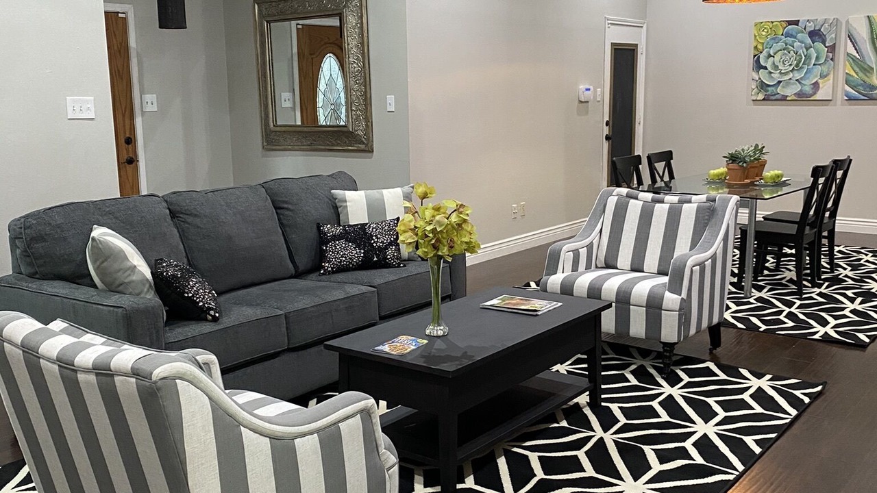 Photo of Livingroom in North San Antonio - SAT